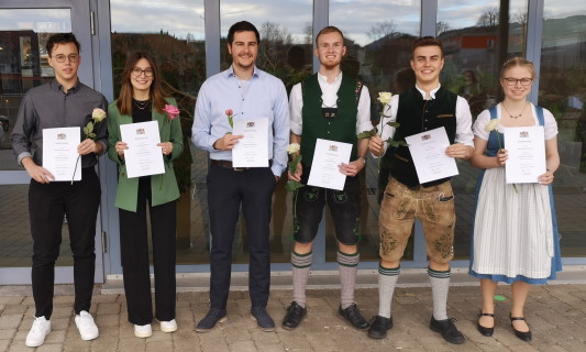 Bank- und Industriekaufleute mit Ehrenurkunde