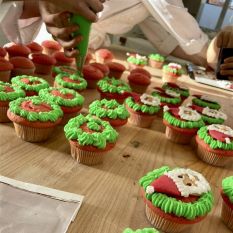 Muffins mit Nikolaufverzierung