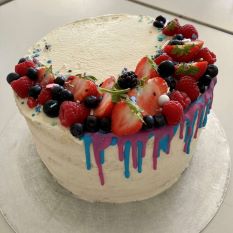 Torte mit Verzierung